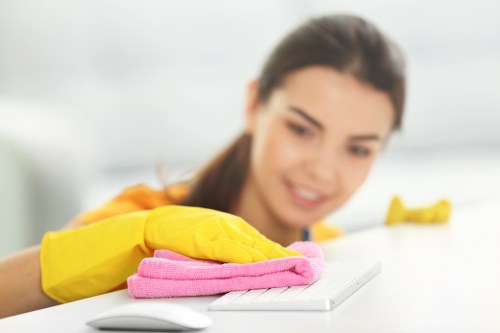 Cleaning a managed commercial building common area in Stjohnswood